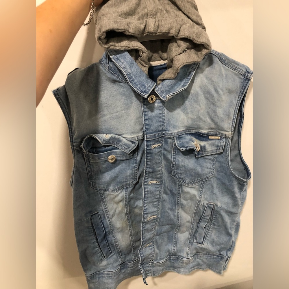 Jean Vest